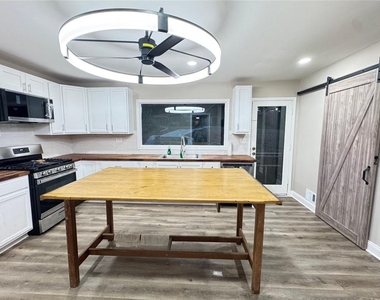 712 Northern Avenue - Photo Thumbnail 2