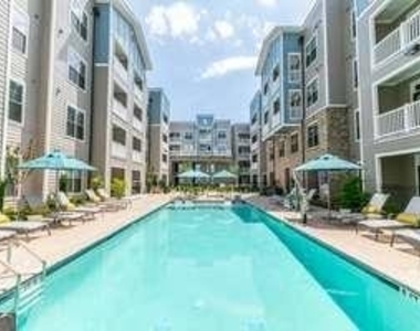 2375 Main Street - Photo Thumbnail 9