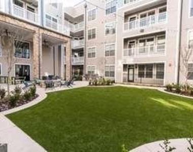 2375 Main Street - Photo Thumbnail 11