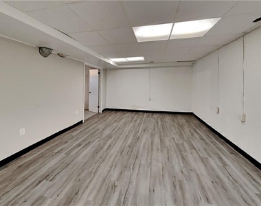 3570 Pebble Hill Drive - Photo Thumbnail 16