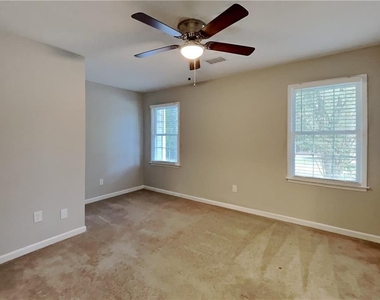 3570 Pebble Hill Drive - Photo Thumbnail 13