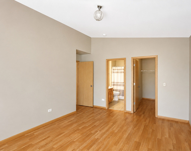 1623 Silverstone Drive - Photo Thumbnail 11