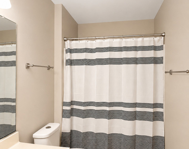 1623 Silverstone Drive - Photo Thumbnail 13