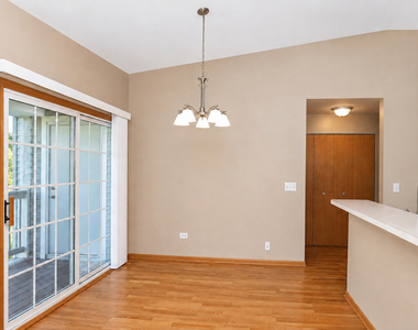1623 Silverstone Drive - Photo Thumbnail 4