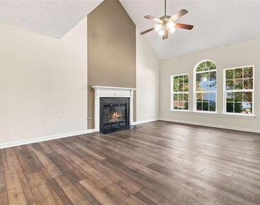 3547 Park Bluff Way - Photo Thumbnail 2
