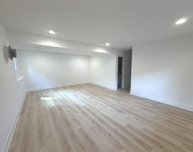 13716 S Amherst Court - Photo Thumbnail 3