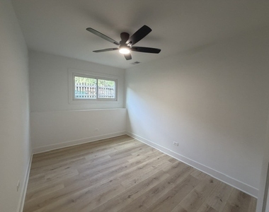 13716 S Amherst Court - Photo Thumbnail 5