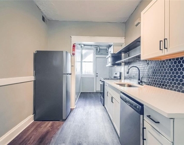1445 Lucile Avenue Sw - Photo Thumbnail 5