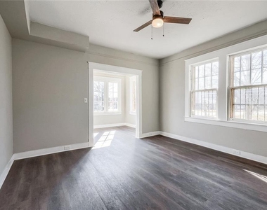 1445 Lucile Avenue Sw - Photo Thumbnail 9