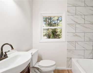 2465 Wood Valley Drive - Photo Thumbnail 10