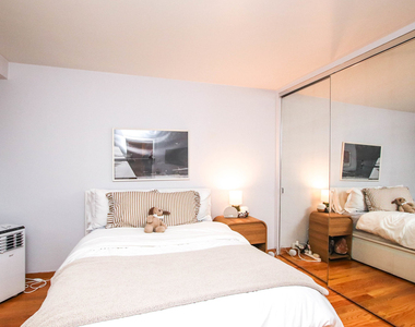 1540 N State Parkway - Photo Thumbnail 12