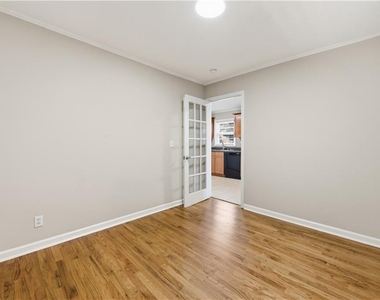 1003 Valley Drive - Photo Thumbnail 21