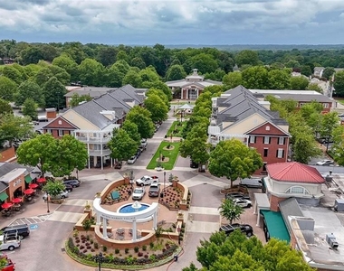 1003 Valley Drive - Photo Thumbnail 28