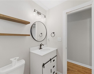 1003 Valley Drive - Photo Thumbnail 12