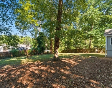 1003 Valley Drive - Photo Thumbnail 25
