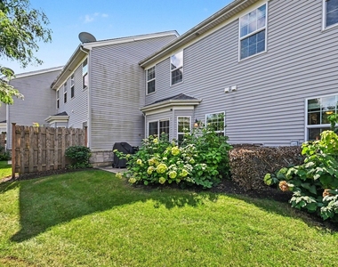1011 Green Meadow Avenue - Photo Thumbnail 21