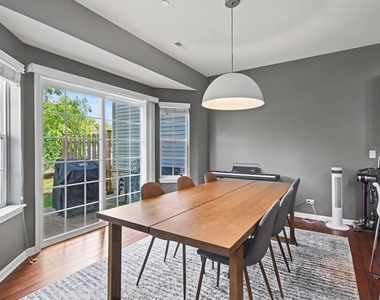 1011 Green Meadow Avenue - Photo Thumbnail 6
