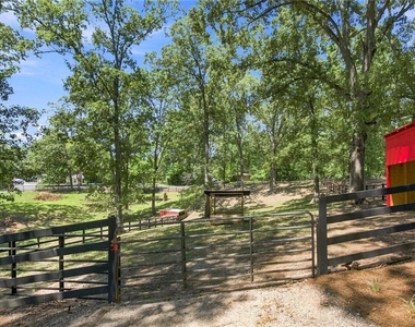 728 S Mccollum Drive - Photo Thumbnail 70