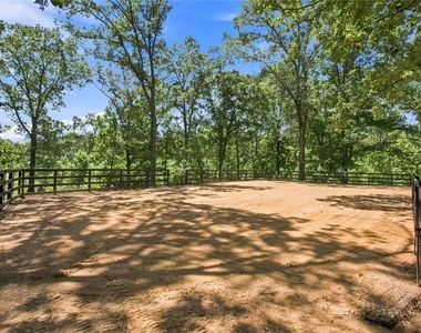 728 S Mccollum Drive - Photo Thumbnail 80