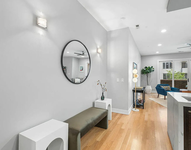 650 N Morgan Street - Photo Thumbnail 8