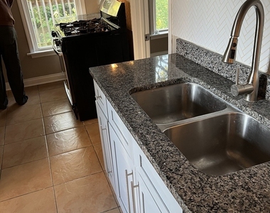 331 W 61st Street - Photo Thumbnail 5