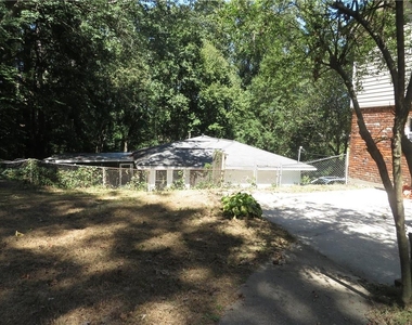 2554 Skyland Trail Ne - Photo Thumbnail 36