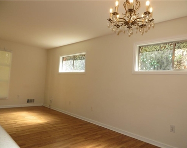 2554 Skyland Trail Ne - Photo Thumbnail 8