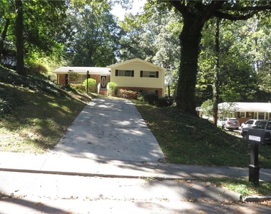 2554 Skyland Trail Ne - Photo Thumbnail 1
