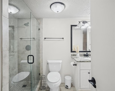 43 Rumson Court Se - Photo Thumbnail 17