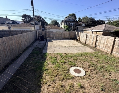 839 E 87th Place - Photo Thumbnail 14