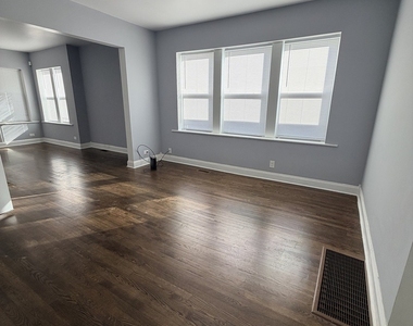 839 E 87th Place - Photo Thumbnail 3