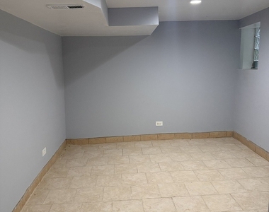 839 E 87th Place - Photo Thumbnail 12