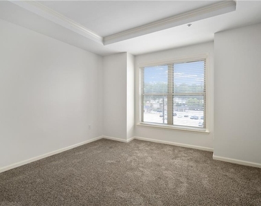 3334 Peachtree Road Ne - Photo Thumbnail 20