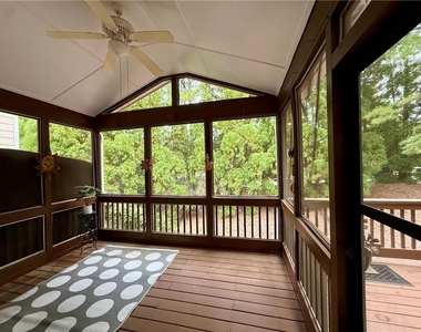 2704 Waters Edge Trail - Photo Thumbnail 8