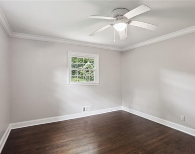 3315 N Embry Circle - Photo Thumbnail 15