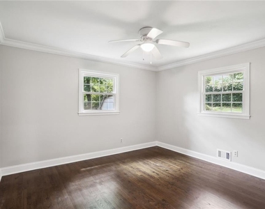 3315 N Embry Circle - Photo Thumbnail 16