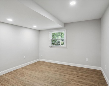 3315 N Embry Circle - Photo Thumbnail 23