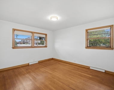 8001 W Balmoral Avenue - Photo Thumbnail 10