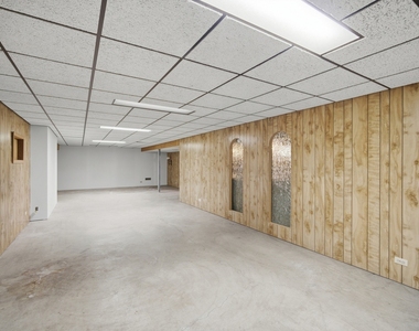 8001 W Balmoral Avenue - Photo Thumbnail 14