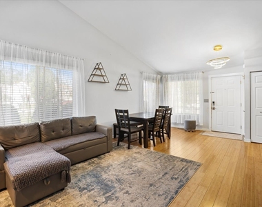 770 S Providence Lane - Photo Thumbnail 11