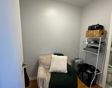 3100 N Lake Shore Drive - Photo Thumbnail 16