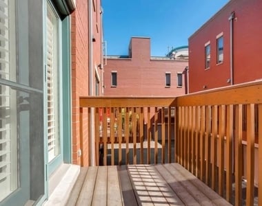 111 S Aberdeen Street - Photo Thumbnail 14