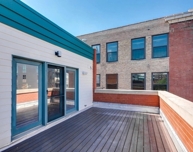 111 S Aberdeen Street - Photo Thumbnail 15