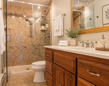 201 E Chestnut Street - Photo Thumbnail 10