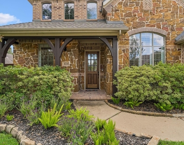 8210 Thunder Ridge Way - Photo Thumbnail 2