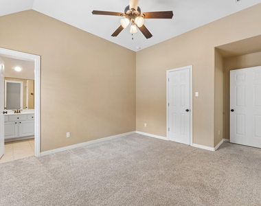 8210 Thunder Ridge Way - Photo Thumbnail 36