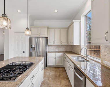 8210 Thunder Ridge Way - Photo Thumbnail 19