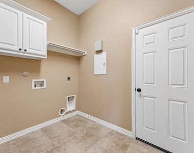 8210 Thunder Ridge Way - Photo Thumbnail 30