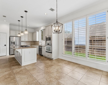 8210 Thunder Ridge Way - Photo Thumbnail 20