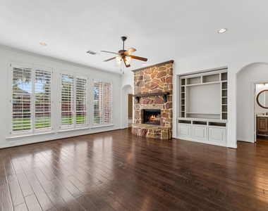 8210 Thunder Ridge Way - Photo Thumbnail 7